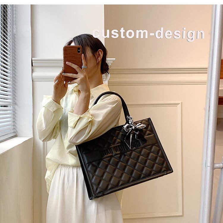 【小物】女性大人気 ファッションシンプル2021新作大容量無地ハンドバッグ G1891