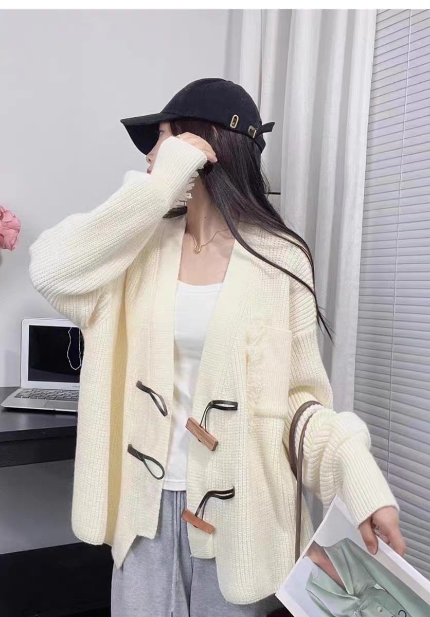 【outer】Vネックニットカーデ M25668