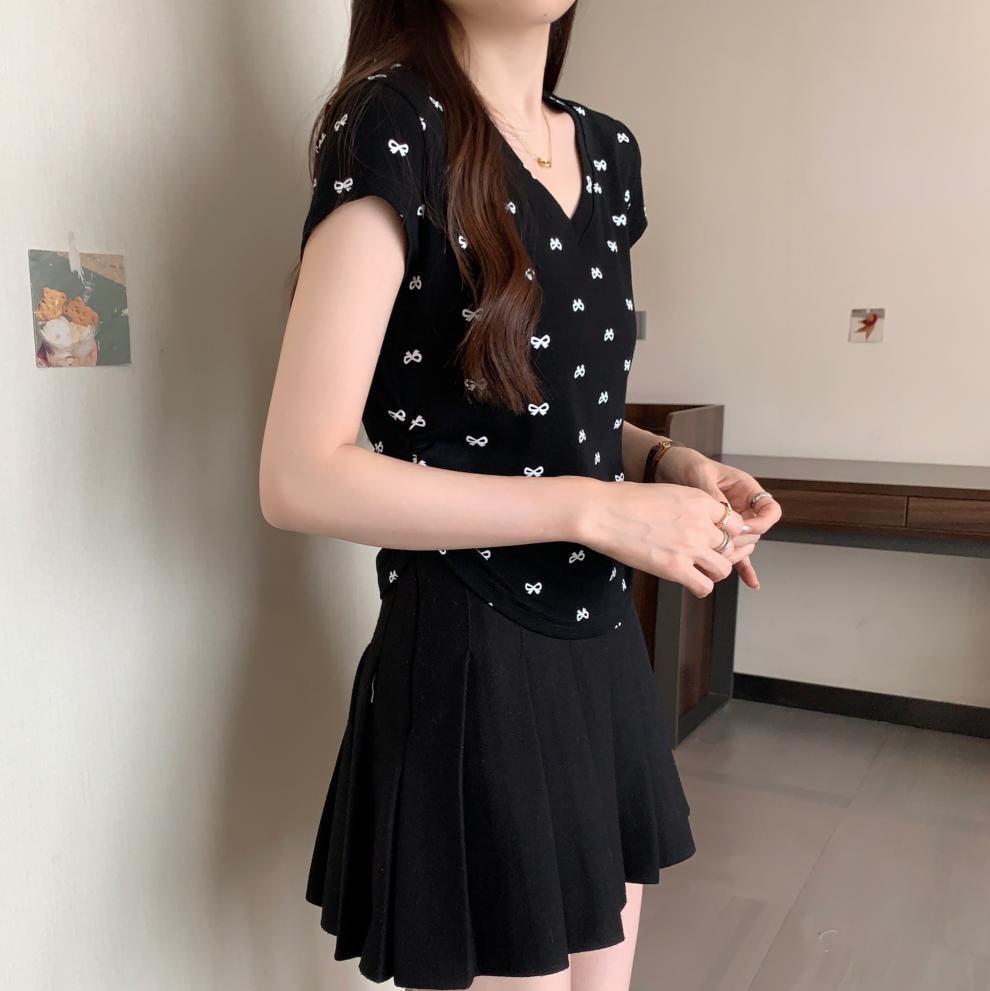 【tops】VネックプリントTシャツG21043