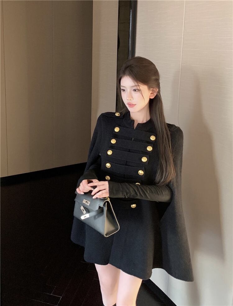 【outer】ボタンデザインケープコート M28333