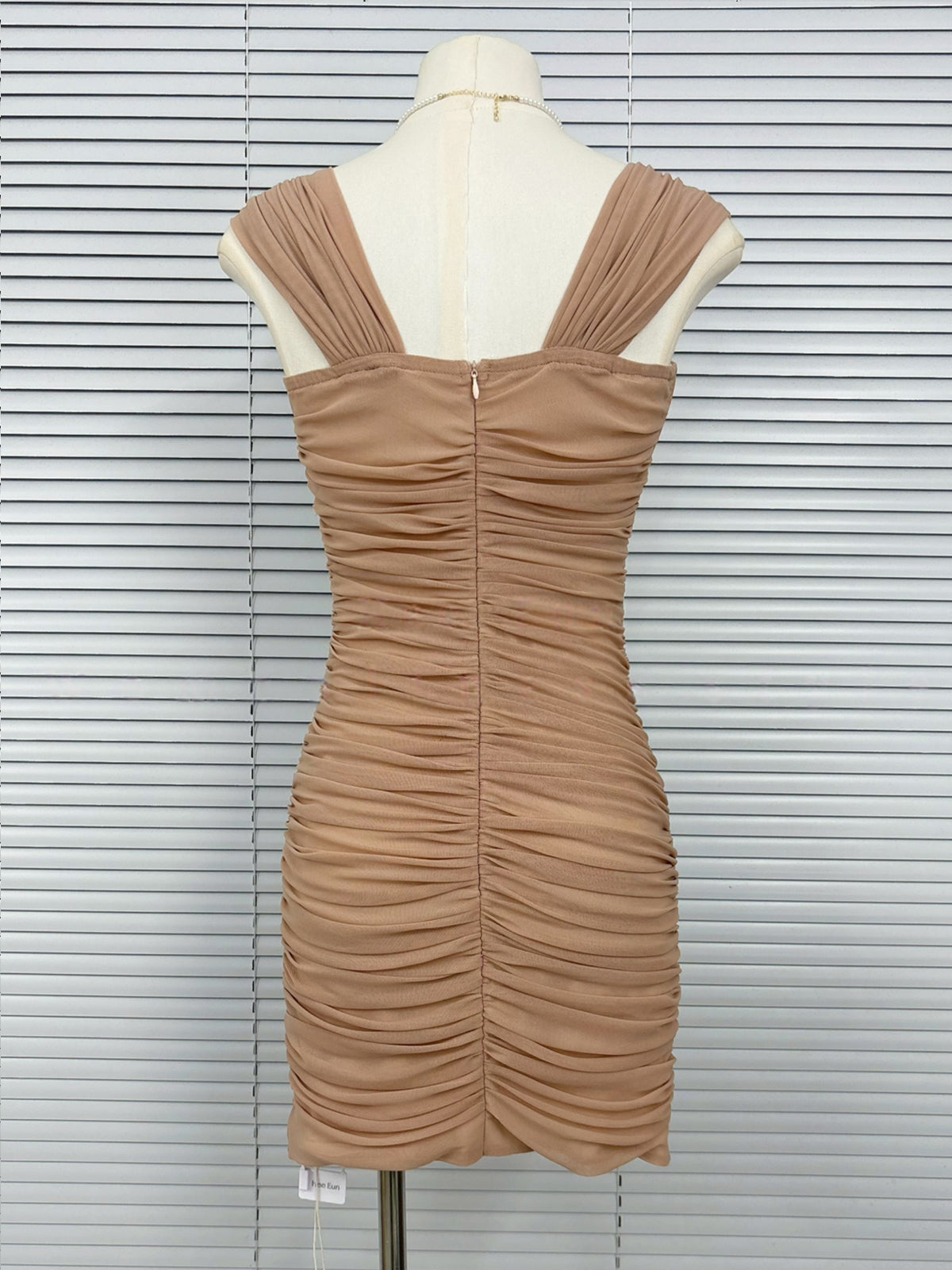 【dress】2WAYストラップギャザーミニワンピース Q8763
