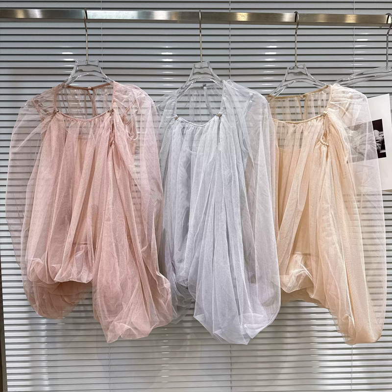 【tops】チュールフェイクレイヤードトップス Q8388