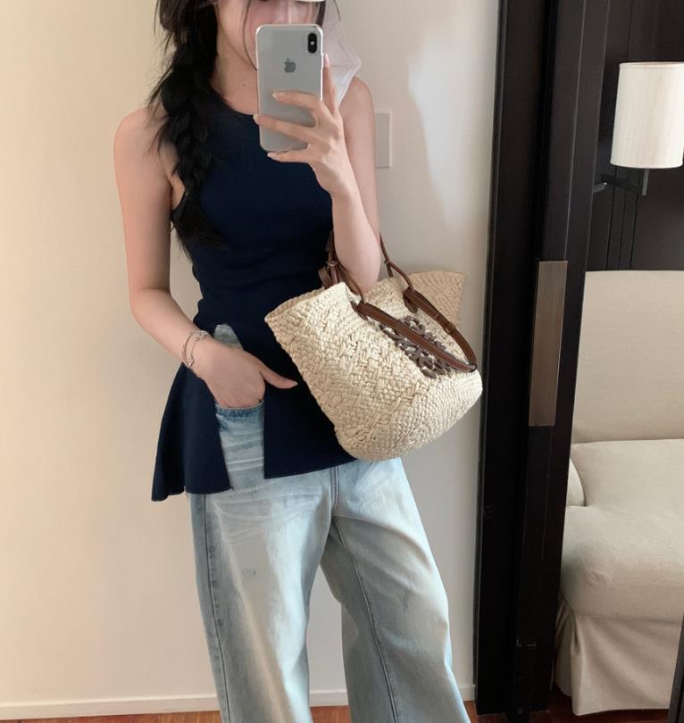 【tops】3色スリットタンクトップF7585