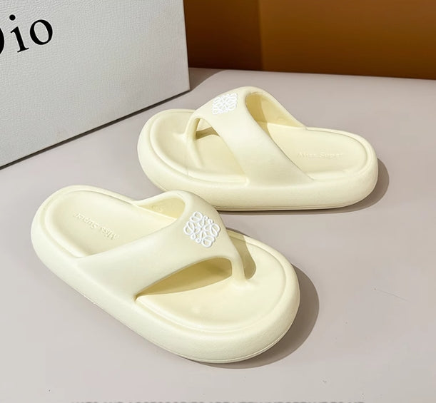 【shoes】滑りとめ厚底サンダルG21860