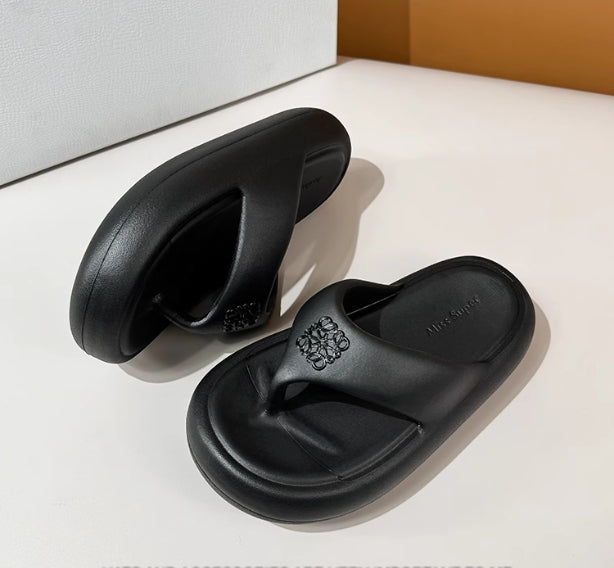 【shoes】滑りとめ厚底サンダルG21860