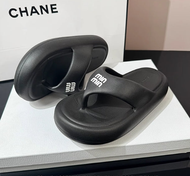【shoes】滑りとめ厚底サンダルG21861