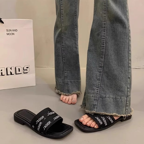 【shoes】ファッション2色選択可サンダルG21884