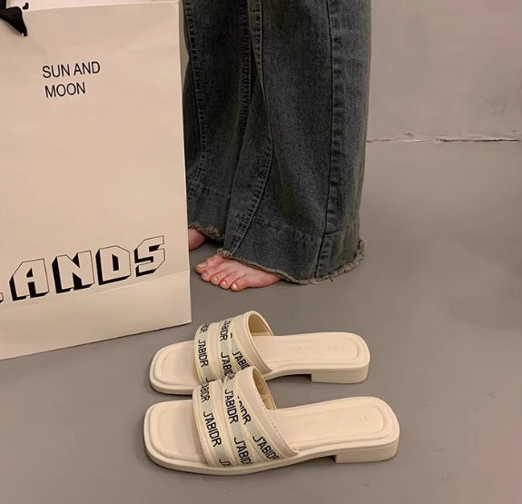【shoes】ファッション2色選択可サンダルG21884