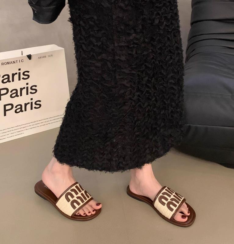 【shoes】3色英字柄履きやすいサンダルF7649