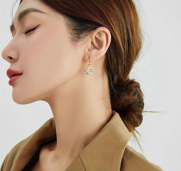 【小物】英字柄ピアスアクセサリーG22093