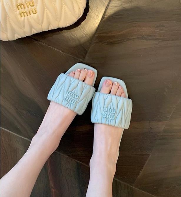 【shoes】4色スクエアトゥサンダルスリッパF7695