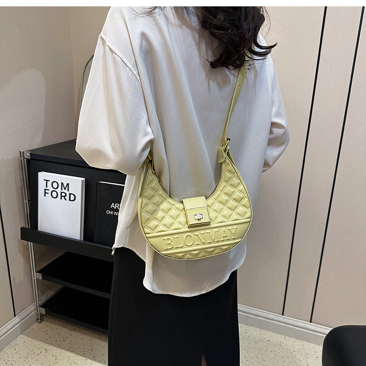 【小物】ファッションメッセンジャーバッグG22216