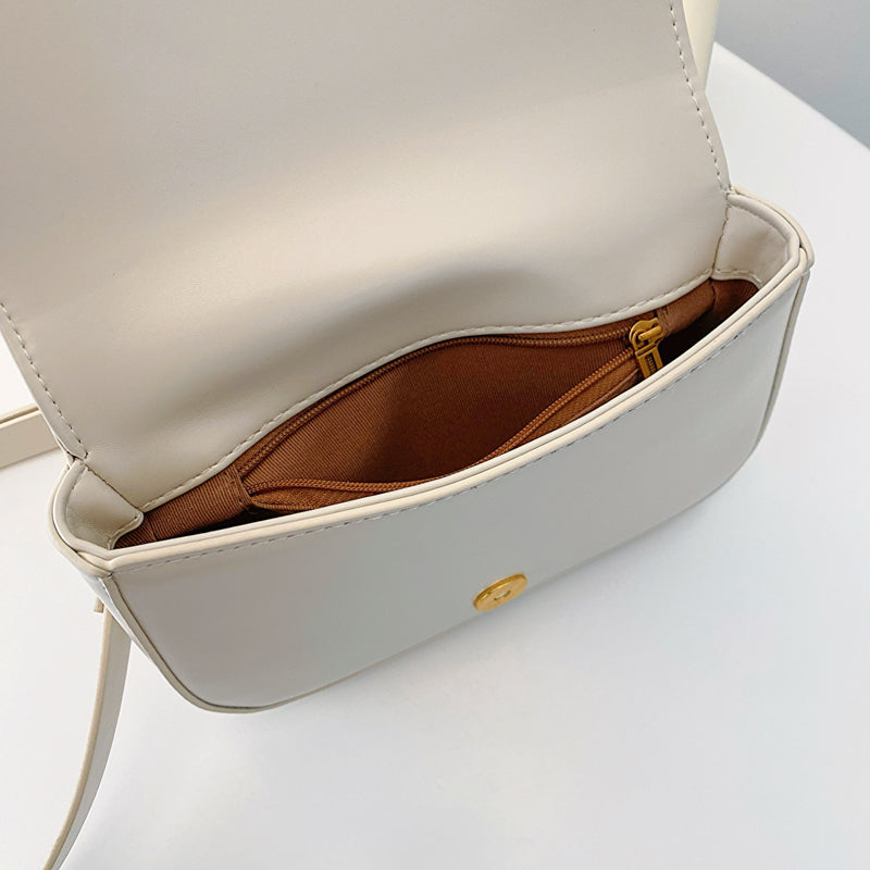 【小物】合わせやすいメッセンジャーバッグG22217