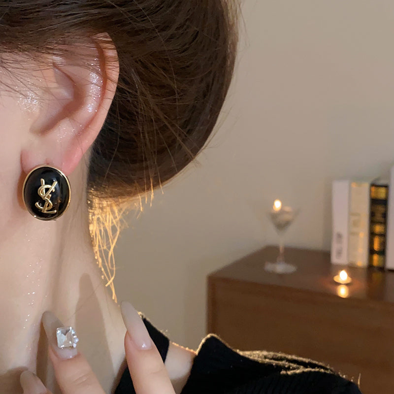 【小物】英字柄ピアスアクセサリーG22321