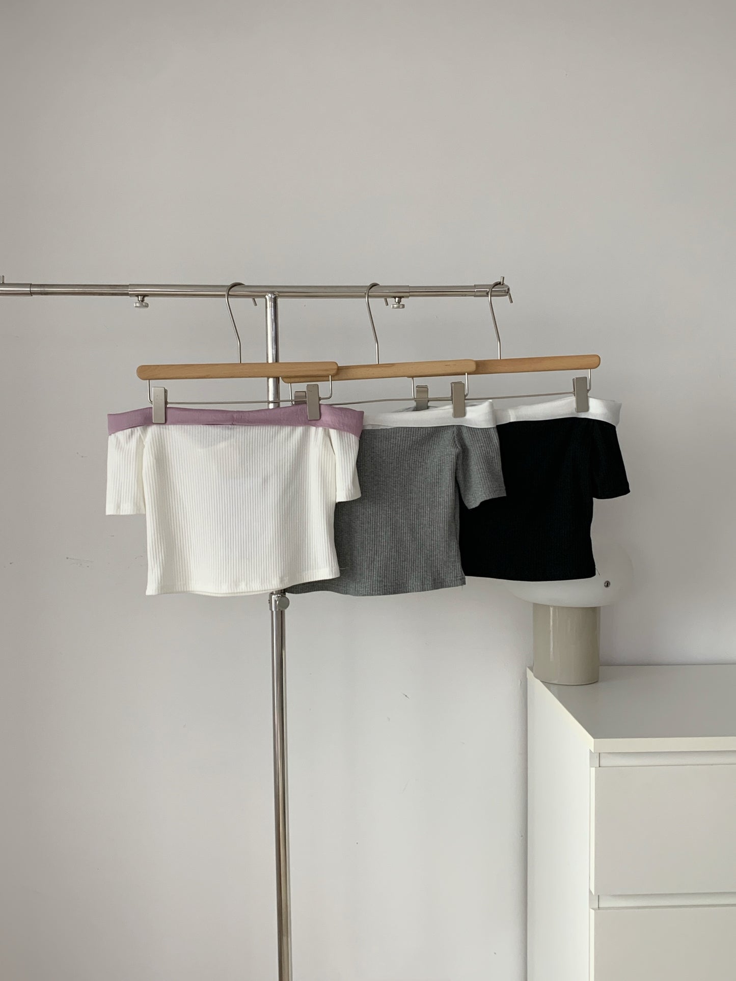 【tops】リボンオフショルダーTシャツG22583