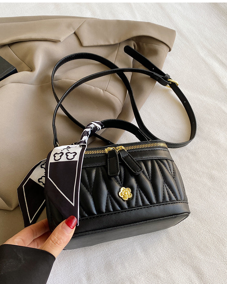 【小物】4色メッセンジャーバッグG22612