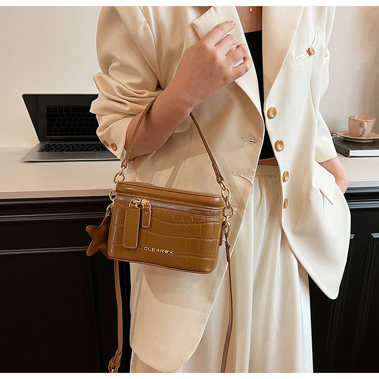 【小物】4色ショルダーバッグG22613