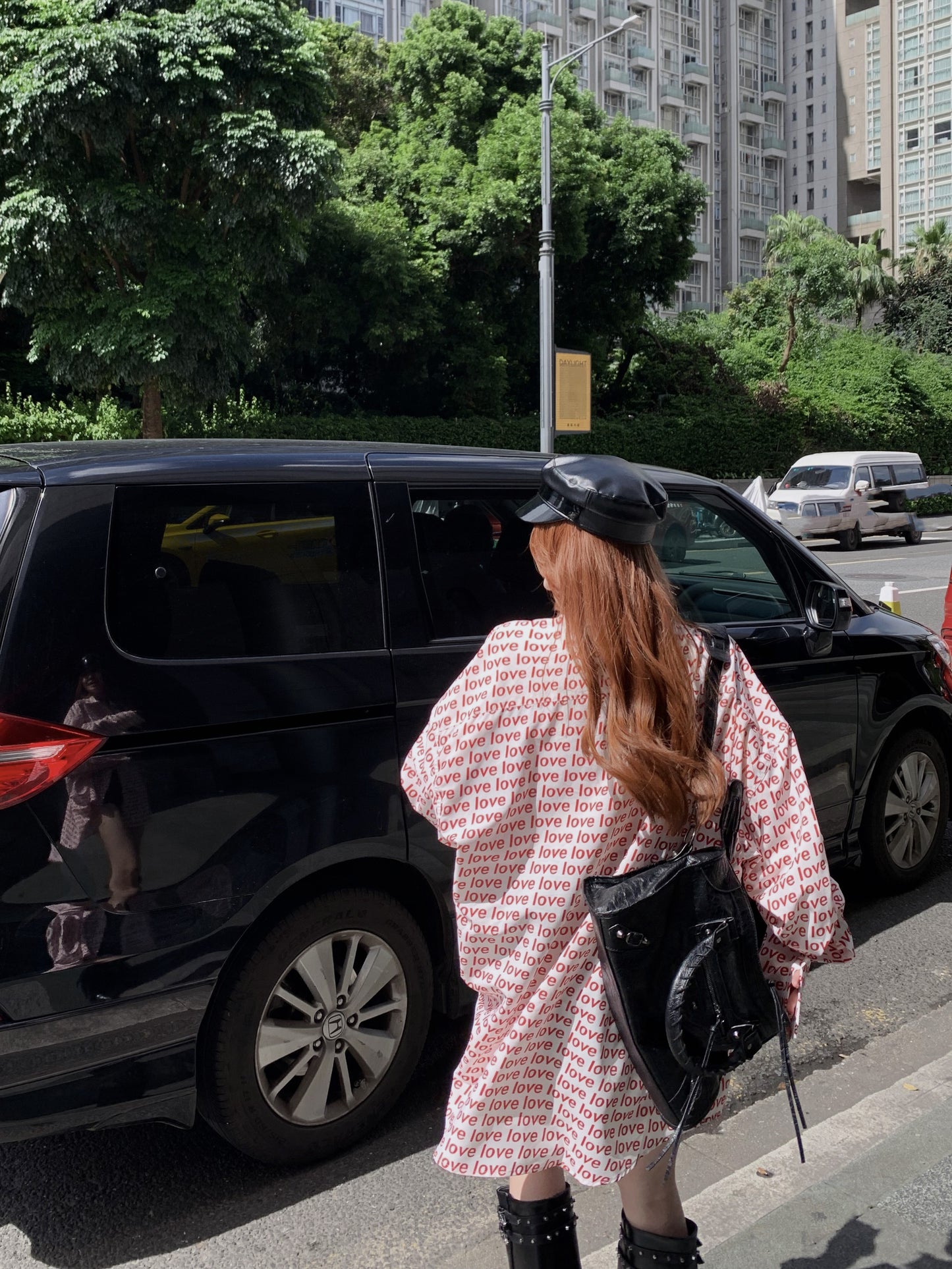 【tops】折り襟長袖プリントシャツG22732