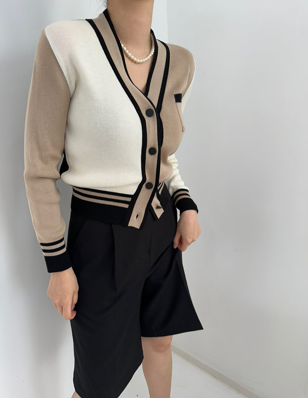 【outer】VネックニットカーディガンG23169