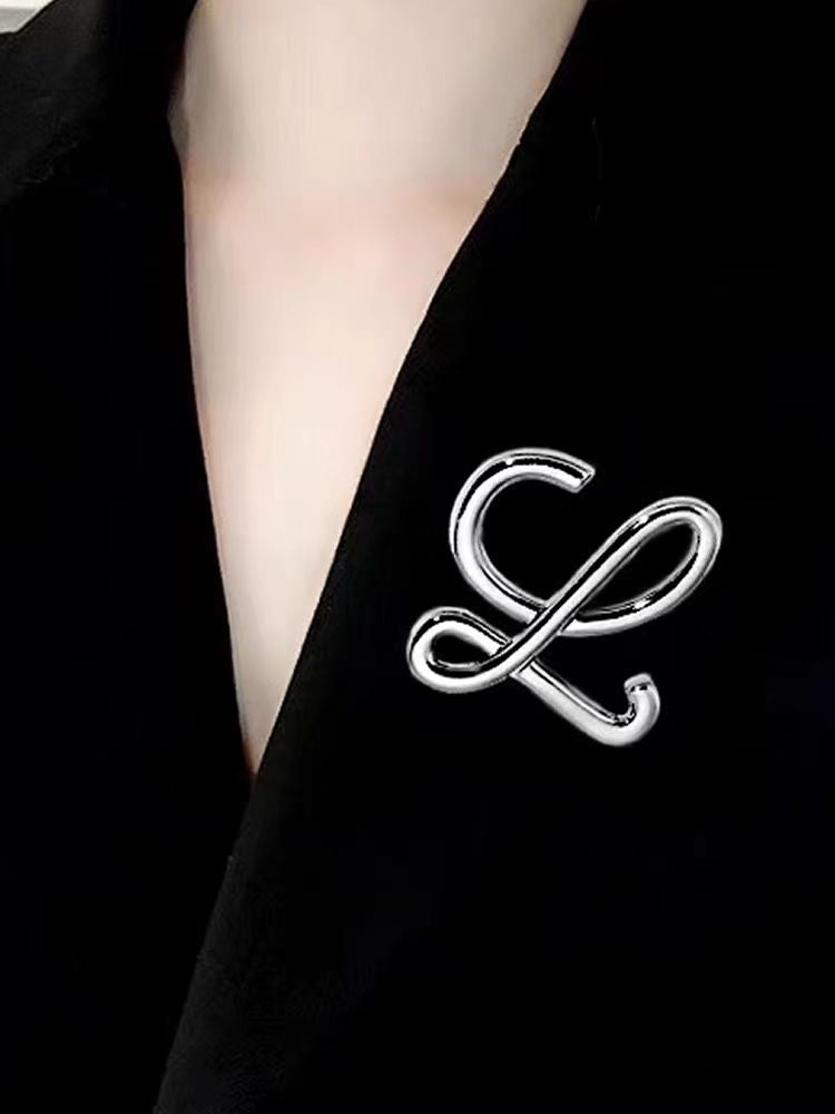 【小物】高級感ブローチG23505