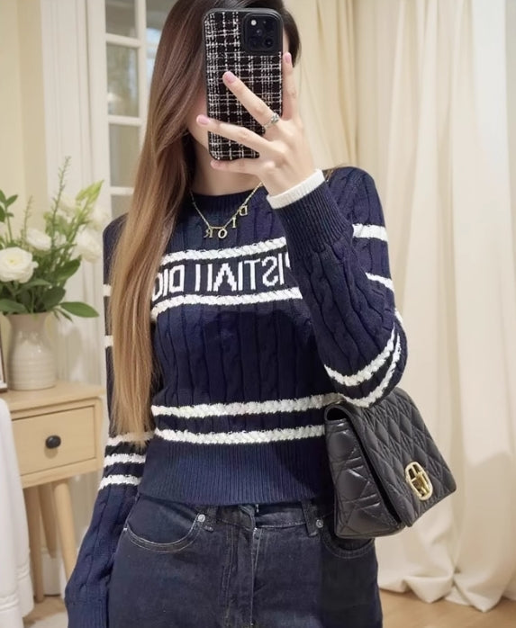 【Tops】ラウンドネック長袖ニットセーターG23950