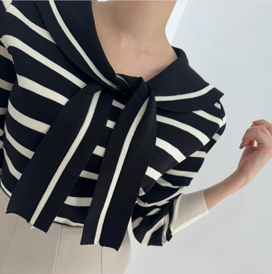 【tops】ネイビーカラー長袖ニットセーターG24239