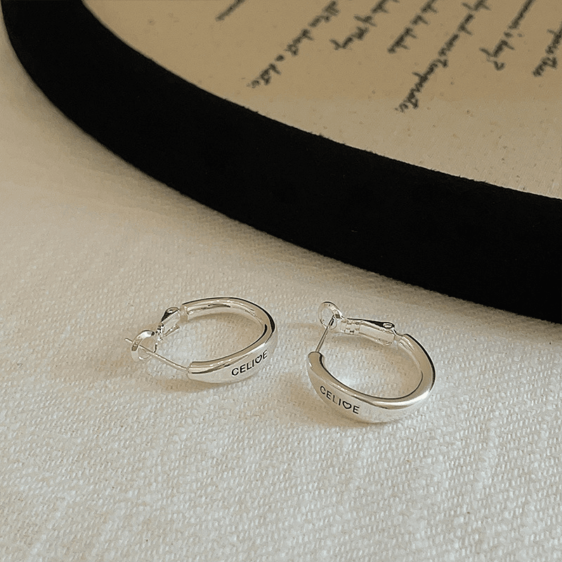 【小物】英字柄イヤリングアクセサリーG24351