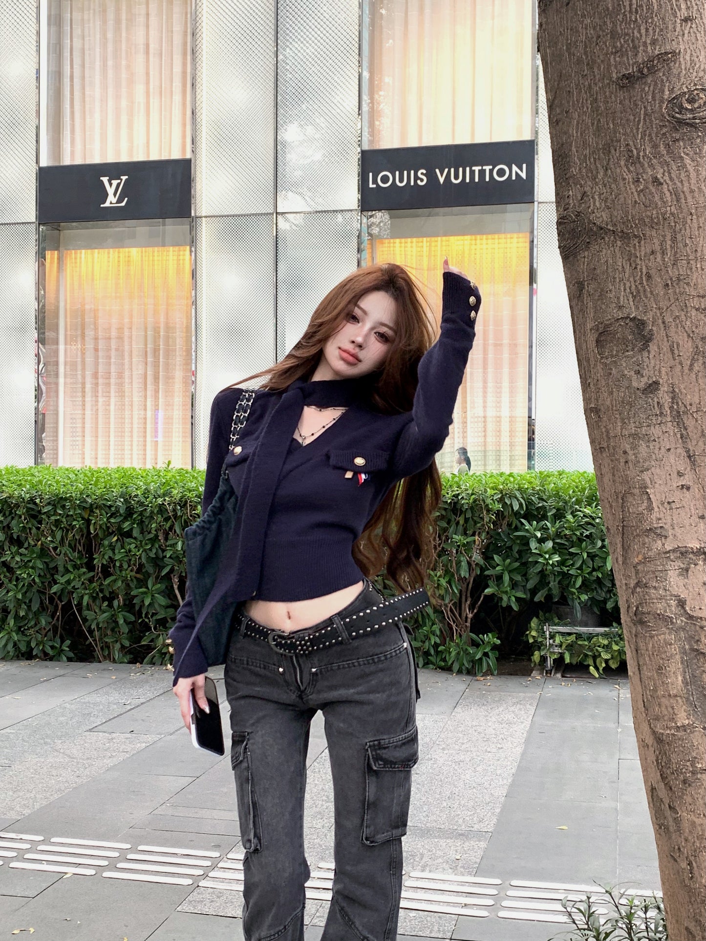 【tops】Vネック長袖ニットセーターG24380