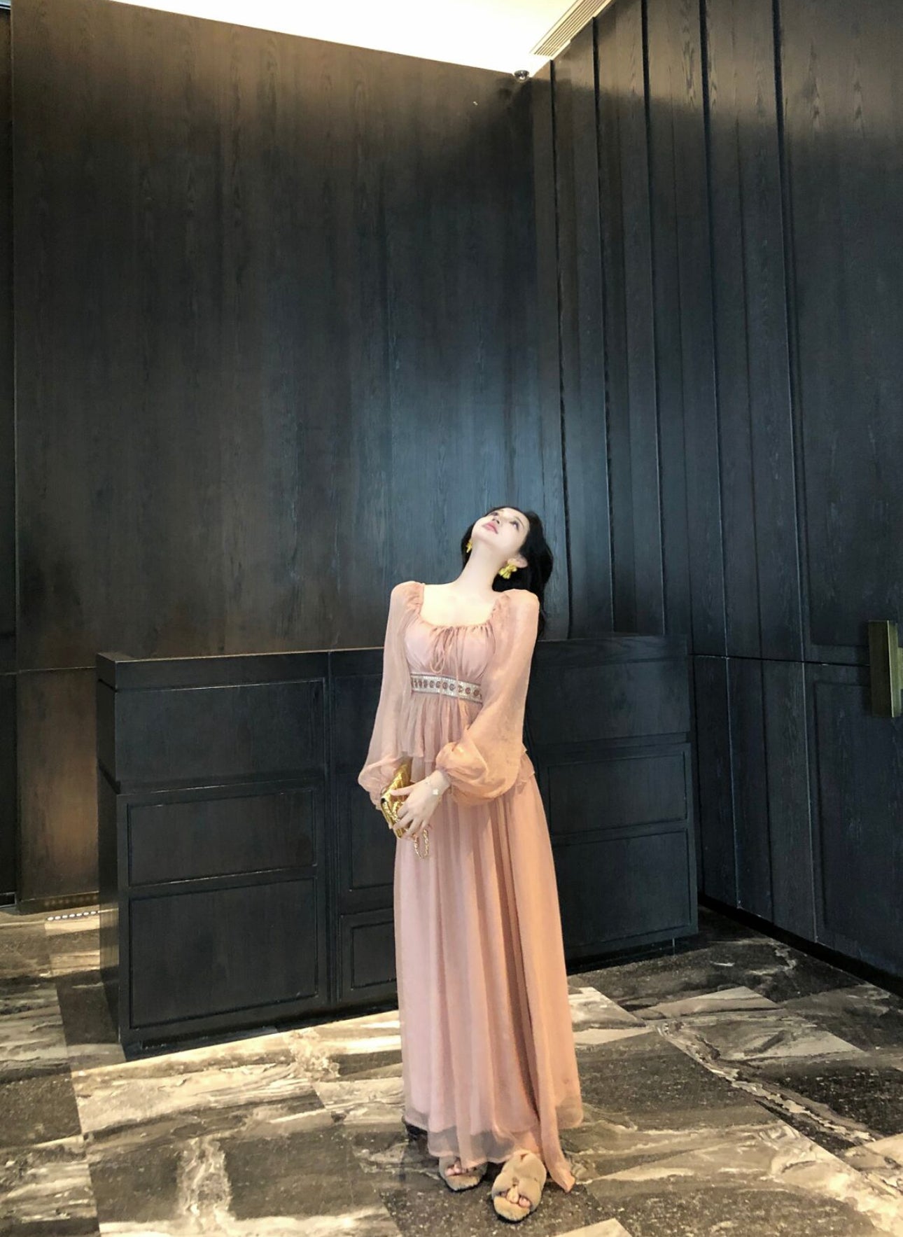 【tops】スクエアネック長袖ブラウスG24401