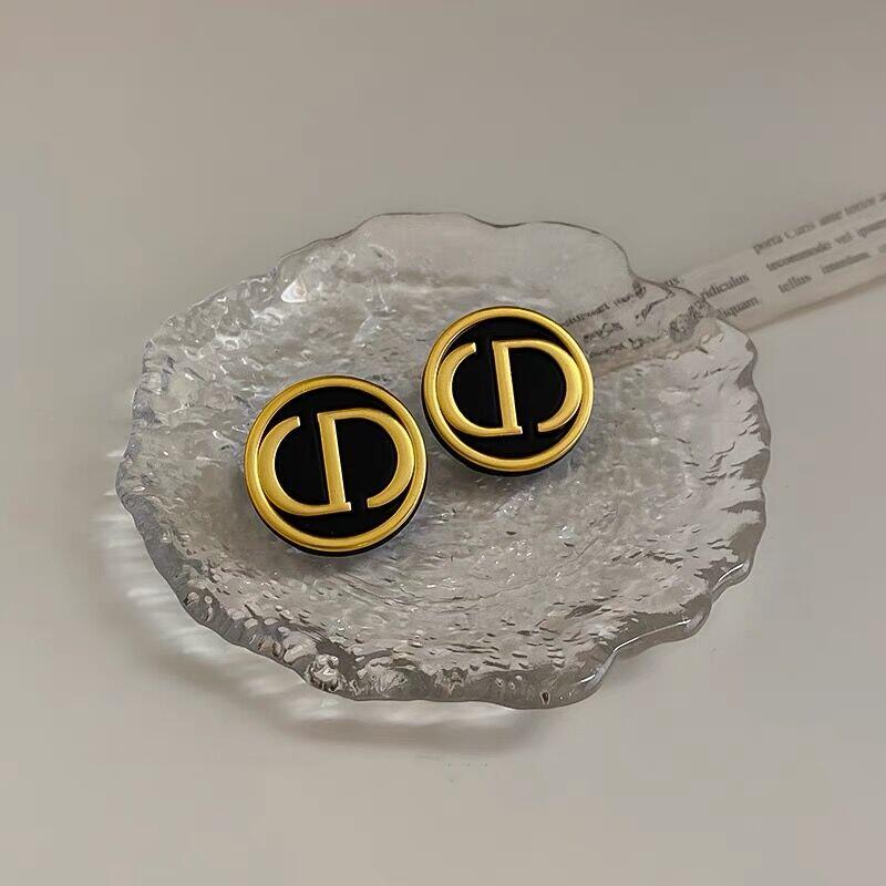 【小物】英字柄ピアスアクセサリーG24535