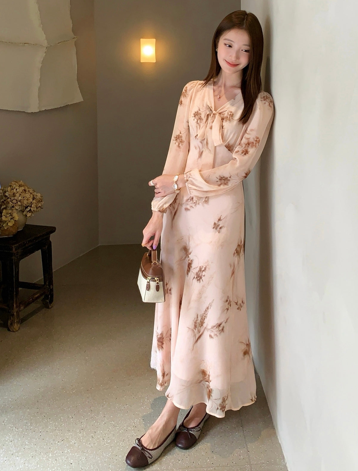 【dress】ボウタイフラワー柄ロングワンピース Q8919