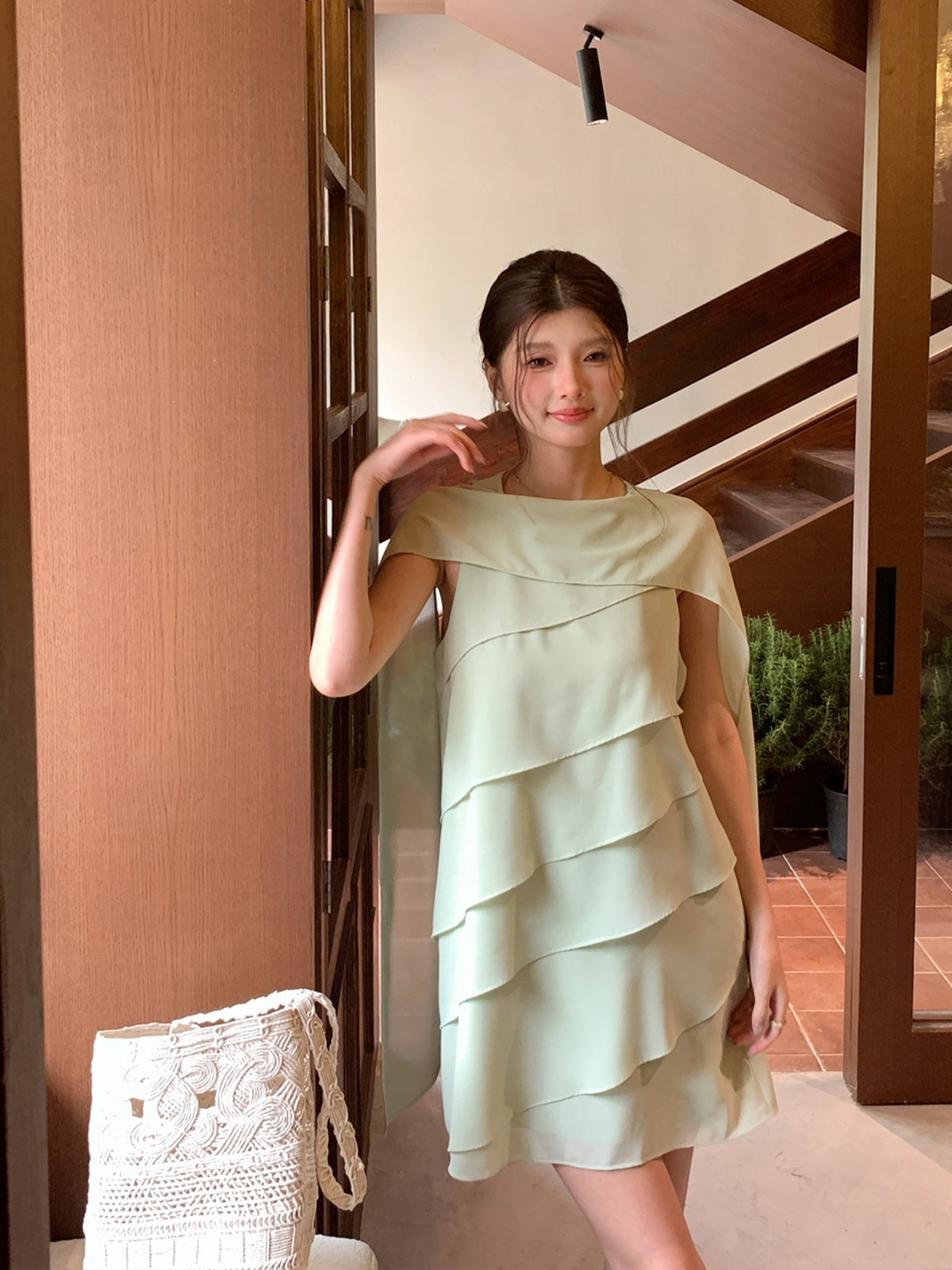 【dress】 スカーフネックシフォンティアードワンピース Q8882