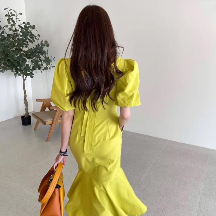 【dress】半袖パフ袖透かし彫りワンピースF7410