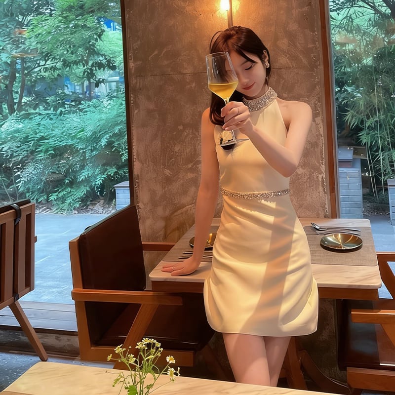 【dress】ラインストーン付きノースリーブワンピース Q8437