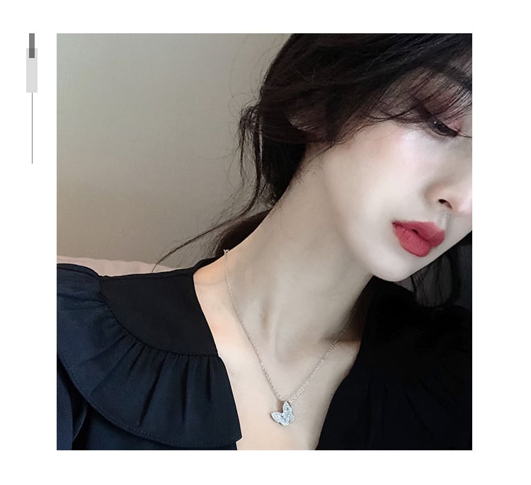 【小物】存在感 バタフライぴかぴかラインストーンネックレスアクセサリー