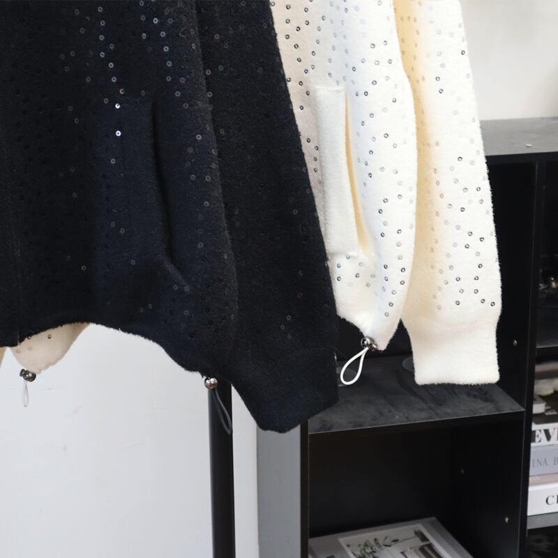 【outer】スパンコール付きニットカーディガン Q7438