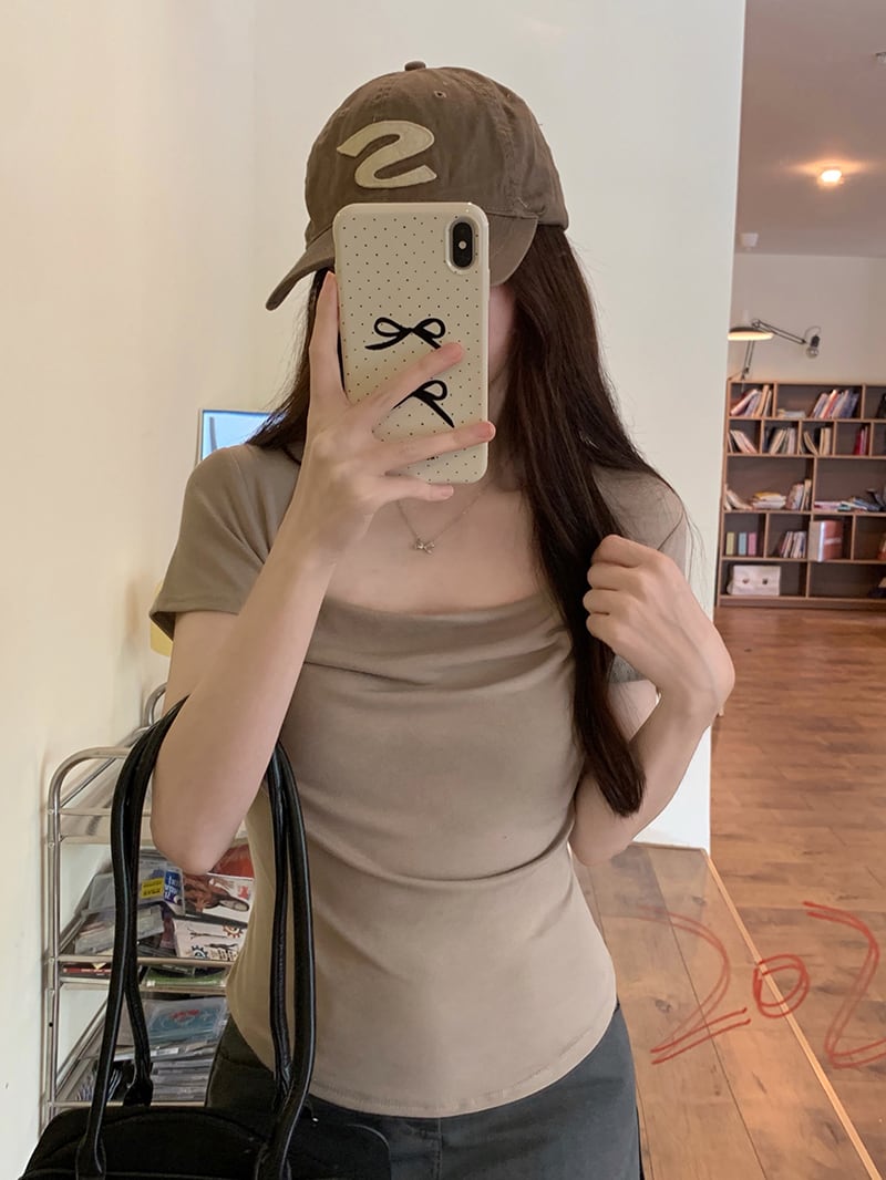 【tops】スクエアネックギャザーTシャツG21558