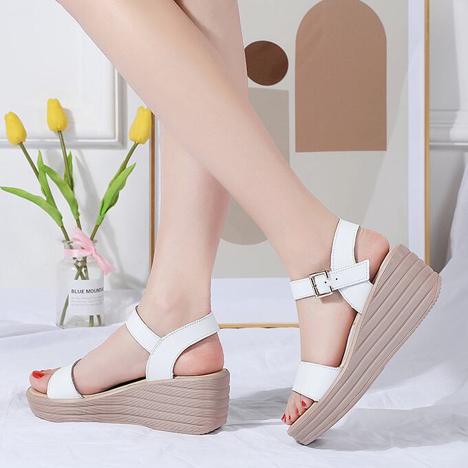 【shoes】気質溢れる♪シンプル無地履きやすい合わせやすい厚底サンダル