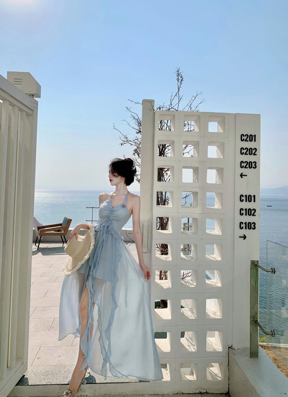 【dress】ホルターネックフリルワンピース M30184