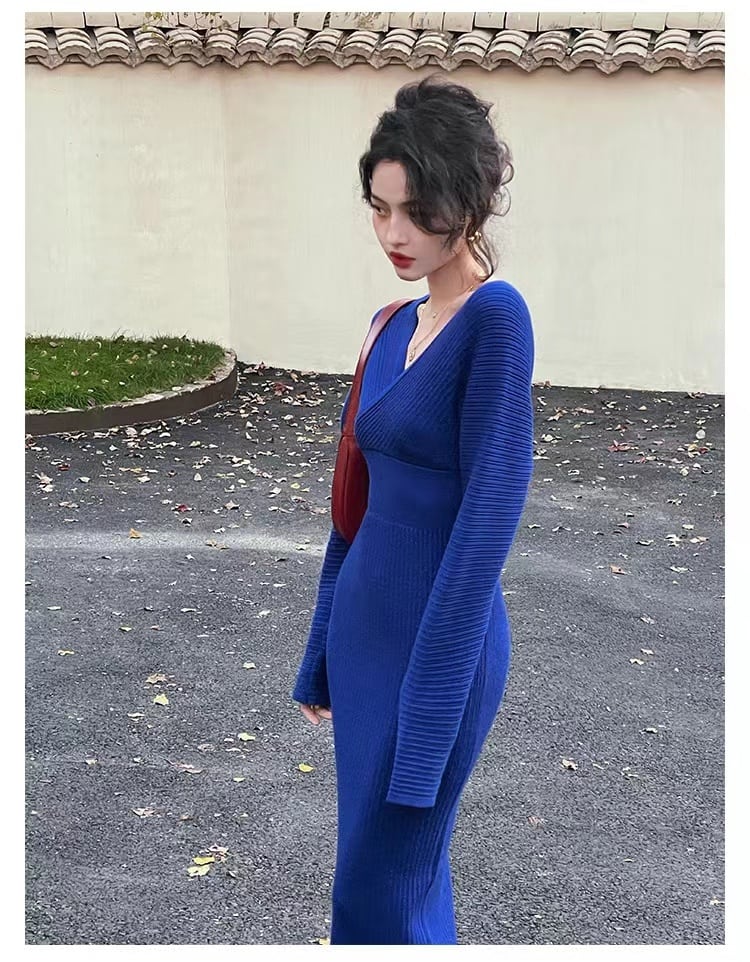 【dress】優しい雰囲気韓国風INS風Vネック長袖ウェスト絞り無地着やせニットワンピースF3383