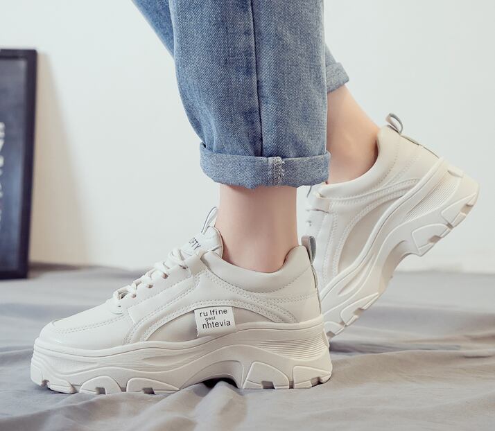 【shoes】INS風秋新作2色履きやすい合わせやすいファッション無地人気スニーカーF0704