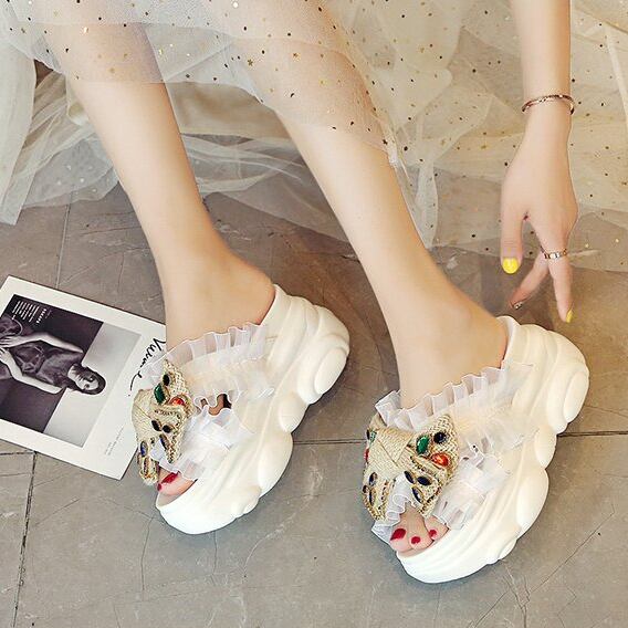 【shoes】新作4色履きやすい合わせやすいシンプル無地キレー目厚底サンダル