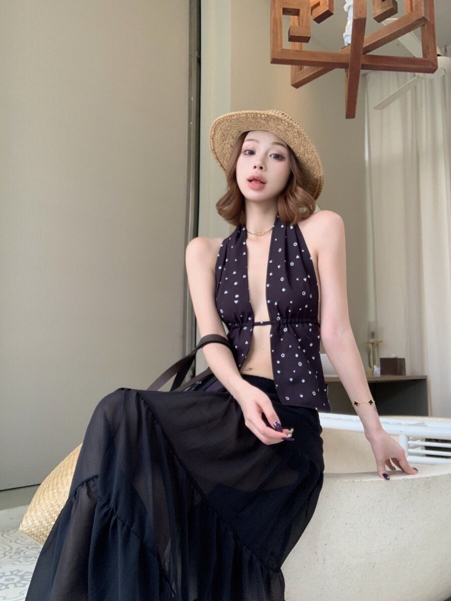 【set】ホルターネックバックレストップス×スカートセット M30098