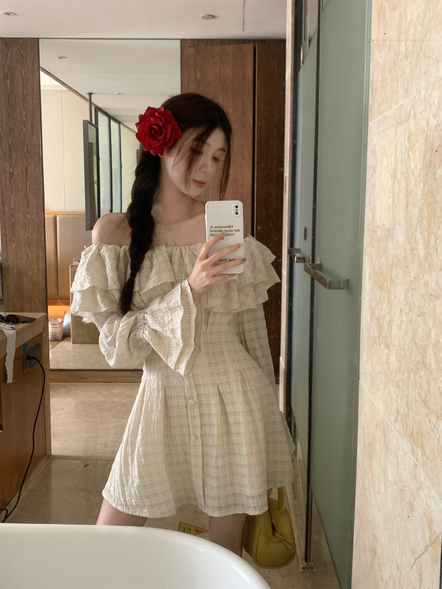 【dress】オフショルダーフリルワンピース G20429