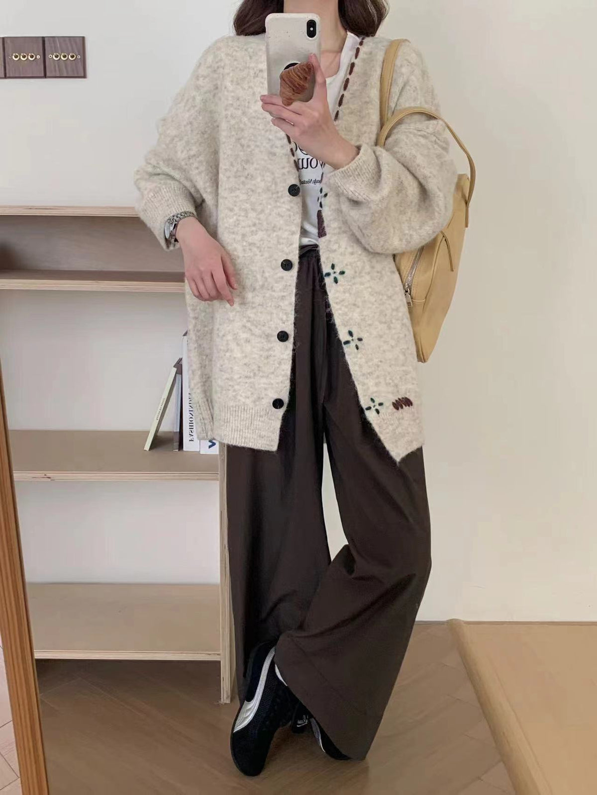 【outer】Vネックニットカーデ M26131
