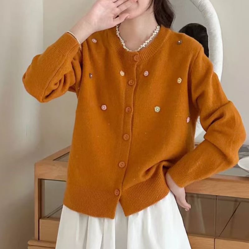【outer】カラフルフラワー付きニットカーディガン Q7257