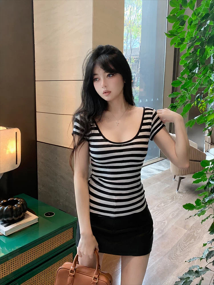 【tops】ボーダー柄バックオーポントップス Q8896