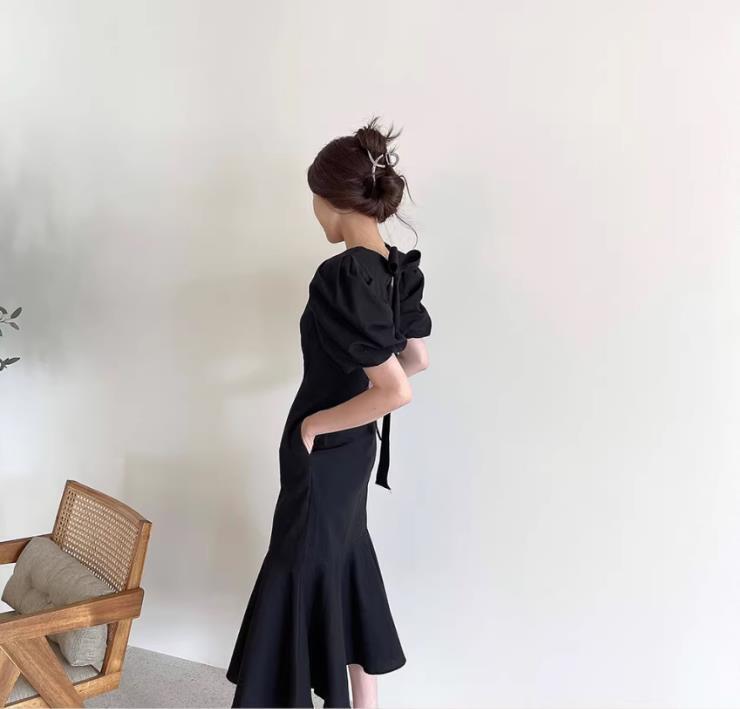 【dress】半袖パフ袖透かし彫りワンピースF7410