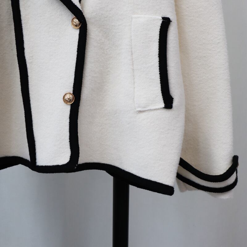 【outer】Vネックショートコート M27779