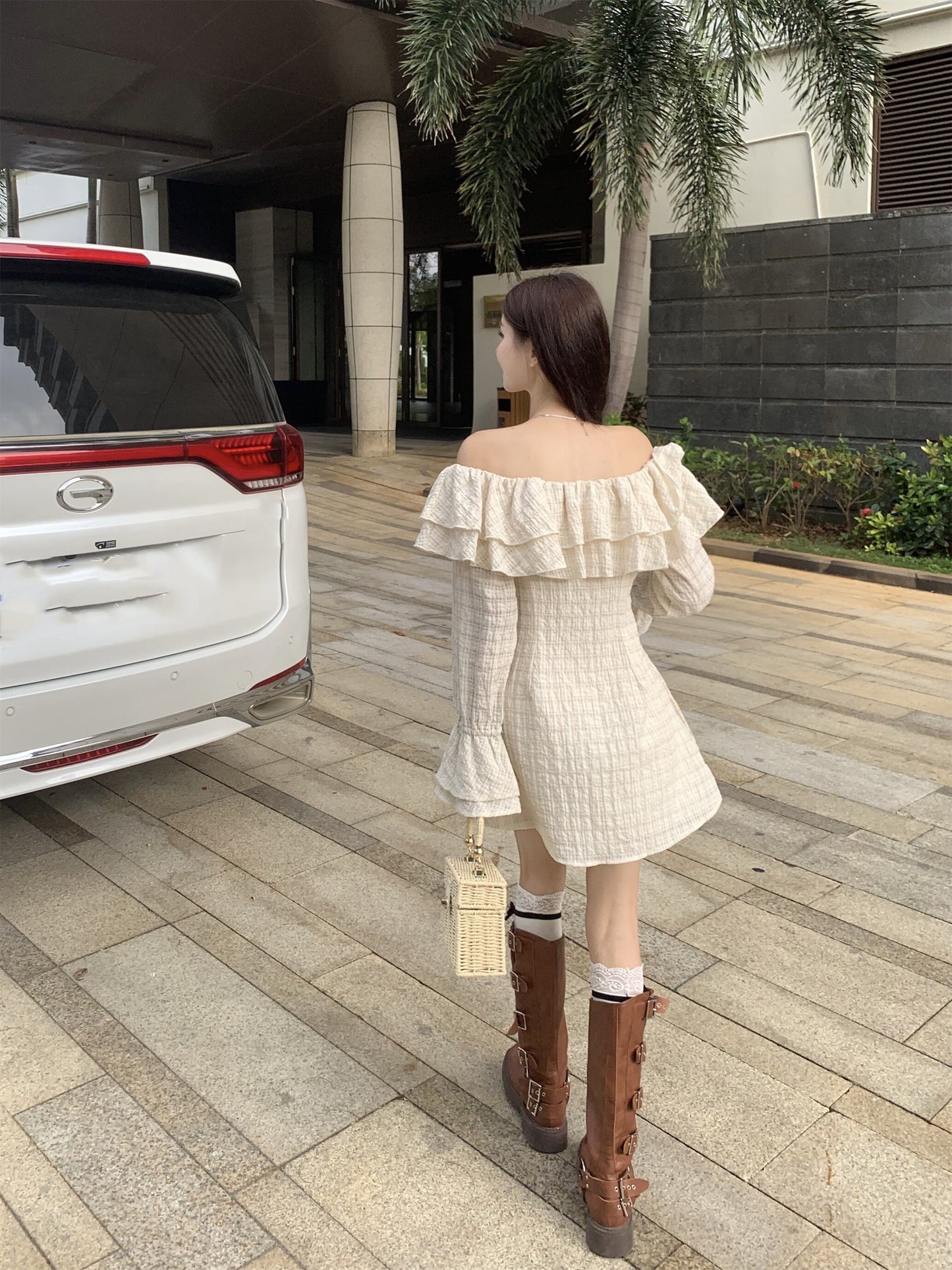 【dress】オフショルダーフリルワンピース G20429